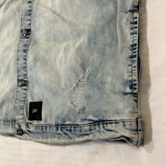 Sixth June Denim Vest with Rose Embroidery - Picture 13 of 16